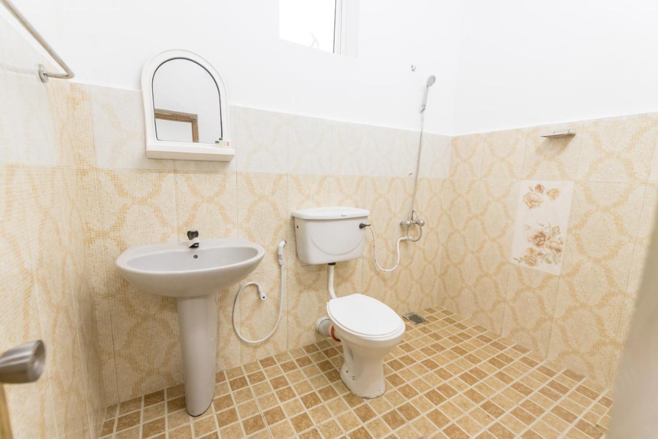 Oyo 102 Metro Marine Drive Hotel Коломбо Экстерьер фото