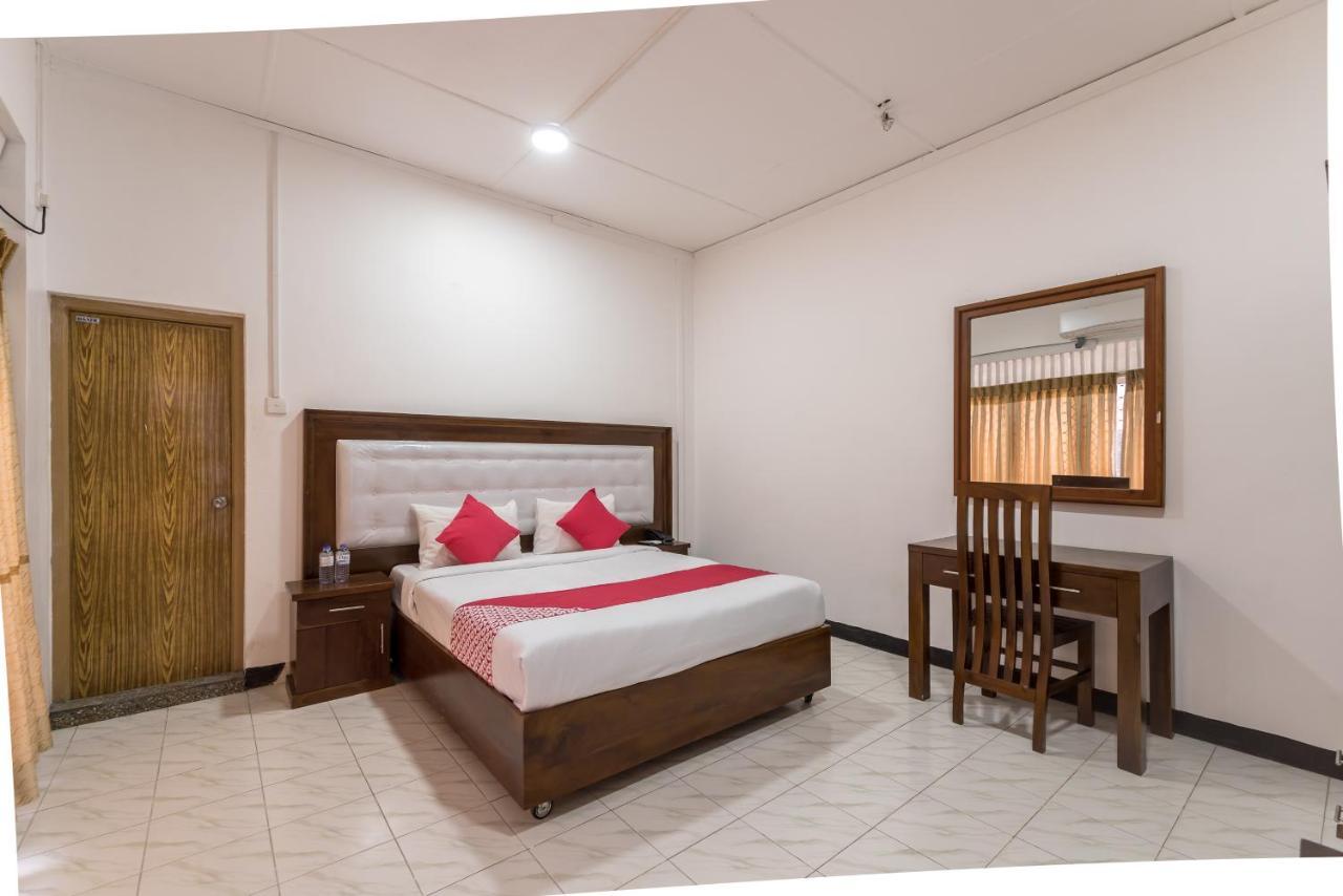 Oyo 102 Metro Marine Drive Hotel Коломбо Экстерьер фото
