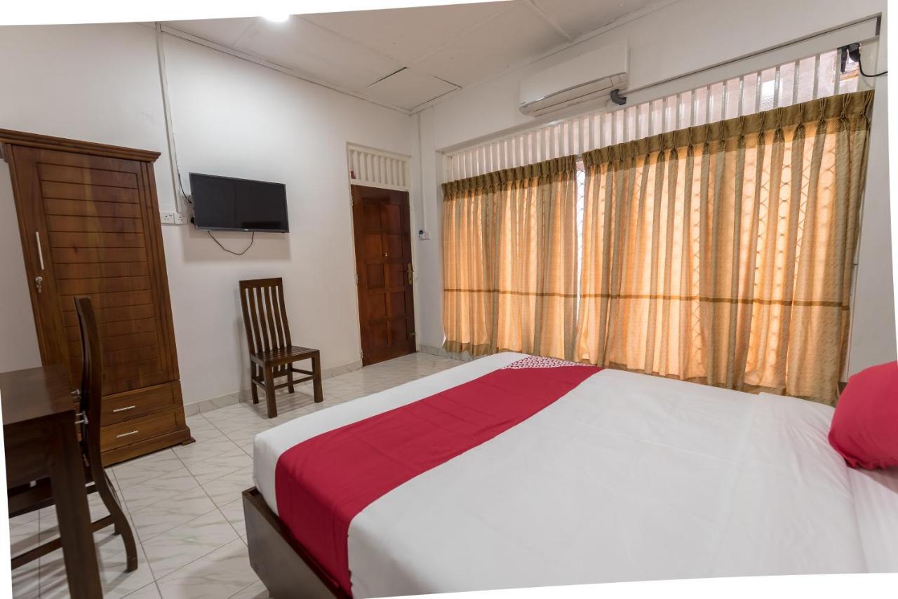 Oyo 102 Metro Marine Drive Hotel Коломбо Экстерьер фото